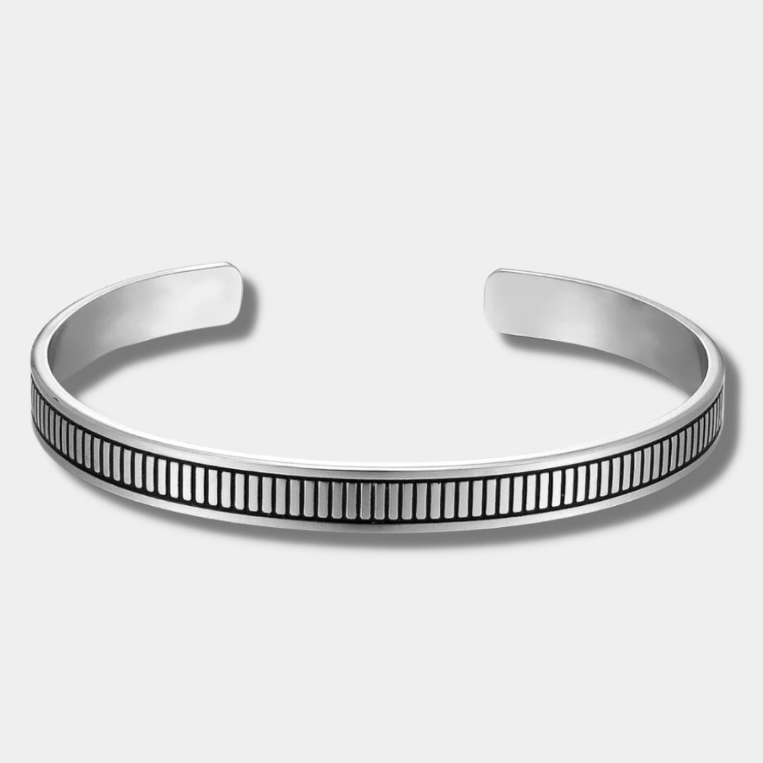 "CARUCCI" SILVER CUFF BRACELET